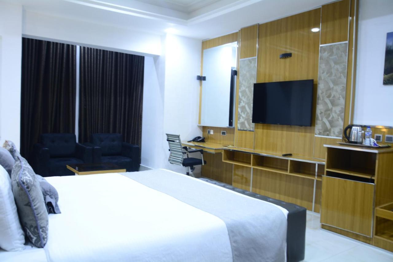 Caesar'S Luxury Hotel Lekki Exterior foto